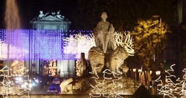 مدريد تستعد لعيد الميلاد المجيد بالأضواء بالتزامن مع "الجمعة السوداء"