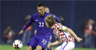 اليونان تبحث عن معجزة لبلوغ كأس العالم أمام كرواتيا