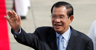 رئيس وزراء كمبوديا: نأمل توصل الصين والولايات المتحدة إلى حل للاحتكاك التجارى