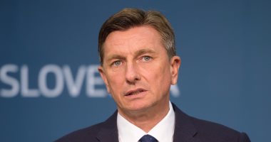 رئيس سلوفينيا يقترح إجراء انتخابات برلمانية مبكرة
