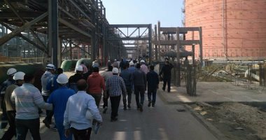 صور.. عمال مصنع كيماويات يطالبون بتوفير شروط السلامة والصحة المهنية