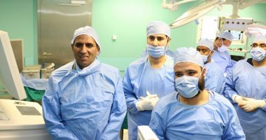 إجراء 14 عملية جراحية لمرضى العيون غير القادرين بمستشفى أسوان الجامعى
