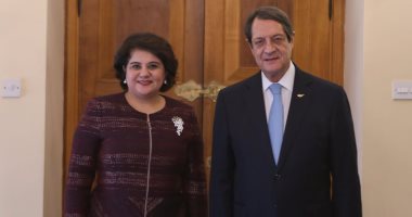 السفيرة الجديدة لمصر لدى قبرص تقدم أوراق اعتمادها للرئيس القبرصى