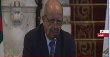 وزير خارجية الجزائر: نقول لليبيين من القاهرة "نحن معكم"