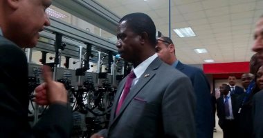 فيديو وصور.. رئيس زامبيا يتفقد منطقة "بى آى باركس" بالعاشر من رمضان
