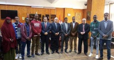 رئيس جامعة طنطا يستقبل الطلاب الوافدين من الصومال للدراسة بكلية العلوم 