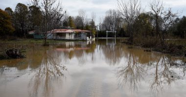 صور.. ارتفاع حصيلة قتلى فيضانات اليونان لـ 19 شخصا