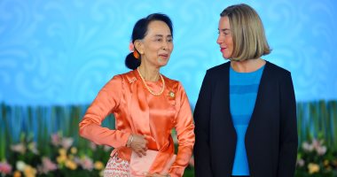 صور.. وزيرة خارجية الاتحاد الأوروبى تلتقى زعيمة ميانمار بسبب أزمة الروهينجا