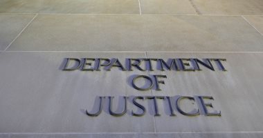 واشنطن بوست: "العدل" الأمريكية تسعى لإعلان قضايا تشمل اتهامات لإيران