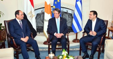 السيسى لزعيمى قبرص واليونان: تعاوننا يضمن أمن المنطقة ورخاء شعوبها