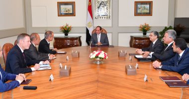 السيسي يستقبل رئيس "شنايدر اليكتريك" العالمية ويؤكد أهمية نقل التكنولوجيا لمصر 