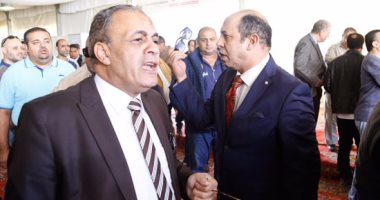 صور وفيديو.. مشادة بين أحمد سليمان وأفراد الأمن فى الزمالك