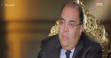 نائب رئيس البنك الدولى يشيد بمشروعات الطاقة الشمسية بمصر ومكافحة فيروس C