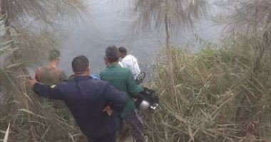 قوات الإنقاذ تنتشل جثة طفل غرق بنهر النيل قرب عبارة نقادة فى قنا