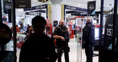 صور وفيديو.. شرطة لندن تغلق محطتى بوند ستريت وتوتنهام كورترود وسط العاصمة