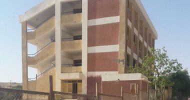 أولياء أمور مدرسة المنصورة الرسمية بالدقهلية يطالبون سرعة الانتهاء من أعمال الترميم