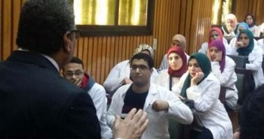 عميد طب المنصورة: انتهاء امتحان الجراحة بعد شكوى الطلاب منه