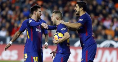فيديو.. سواريز يحرز هدف برشلونة الأول أمام لاكورونيا بالدوري الإسباني