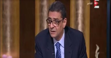 عمرو أديب لمحمود طاهر بعد هزيمة الزمالك: أنا واخد بانادول عشان أقدر استحمل
