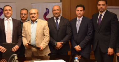 "المصرية للاتصالات" توقع اتفاقية تعاون مع "بيراميدز تليكوم" كأول موزع معتمد