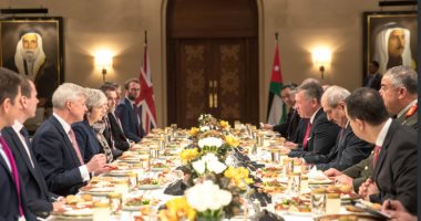 جلسة مباحثات موسعة بين العاهل الأردنى ورئيسة وزراء بريطانيا بقصر الحسينية