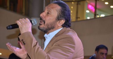 على الحجار يغنى "المال والبنون" و"عارفة" فى حفل توقيع ألبومه الجديد