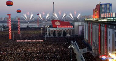 احتفالات حاشدة فى كوريا الشمالية لنجاح التجربة الصاروخية الأخيرة