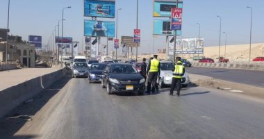 حملات مرورية مكثفة على الطرق لرصد المخالفات بالقاهرة و الجيزة