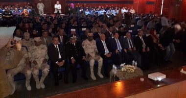 صور.. محافظ بورسعيد: قوات الدفاع الشعبى لها دور كبير فى القضاء على الإرهاب
