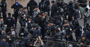 صور.. شرطة هندوراس ترفض النزول لمواجهة تظاهرات الانتخابات الرئاسية