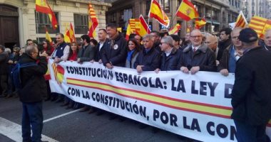 الآلاف فى برشلونة يطالبون بوحدة إسبانيا فى الذكرى الـ39 للموافقة على دستور 78