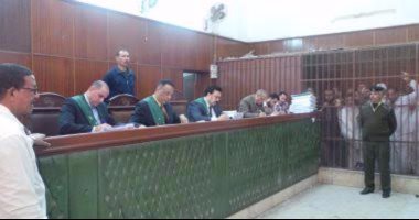 تأجيل محاكمة 18 إخوانيا متهمين باقتحام مبنى محافظة سوهاج لفبراير