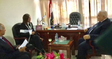 نبيلة مكرم تلتقى رئيس "الوطنية للانتخابات" لتشجيع المصريين بالخارج للمشاركة