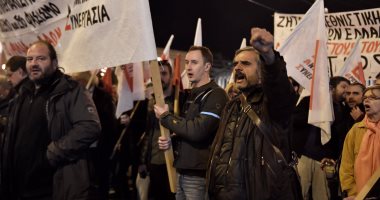 صور.. اليونانيون يتظاهرون فى شوارع أثينا احتجاجا على زيارة أردوغان بلادهم