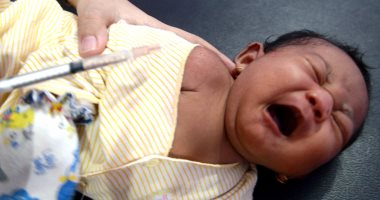 صور.. انطلاق حملة تطعيم فى إندونيسيا ضد مرض الدفتيريا