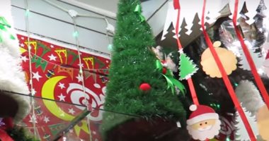 فيديو.. تعرف على أحجام وأشكال شجر الكريسماس قبل الاحتفالات 2018