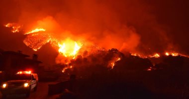 صور.. الحرائق تدمر 800 مبنى وتلتهم الغابات فى كاليفورنيا الأمريكية