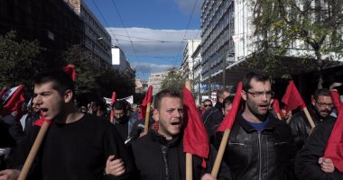 صور.. إضراب عام فى اليونان احتجاجا على اقتطاعات الموازنة وإصلاح قانون العمل 