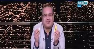 فيديو القرموطى يسخر من تصريحات وزير النقل حول تذكرة المترو بـ الأكل على الهواء اليوم السابع