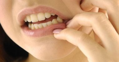 هل هناك علاقة بين الإهمال فى صحة الأسنان والإصابة بعسر الهضم؟ 