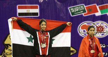 فيديو وصور.. هبة صالح تتوج بـ3 ذهبيات فى افتتاح البطولة العربية للأثقال