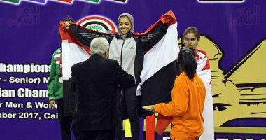 هبة صالح تتوج بذهبية البطولة الأفرو آسيوية للأثقال (صور)