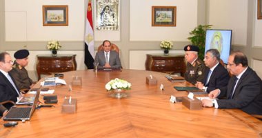 السيسي يتلقى تقريرا من وزيرى الدفاع والداخلية حول الأوضاع فى سيناء