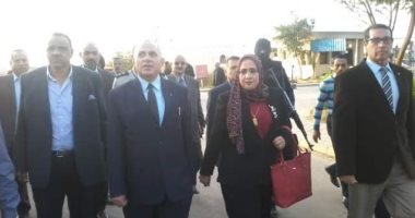 وزير الرى يتفقد قناطر نجع حمادى.. ويؤكد وجود نظام تأمينى شامل ضد التخريب