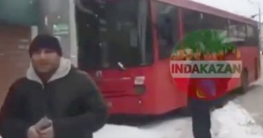 فيديو.. للمرة الثانية فى روسيا.. حافلة ركاب تقتحم مسجدا وسط قازان