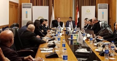 اتحاد الصناعات يطلب تمهيد الطرق لأراضى مشروع 1.5 مليون فدان