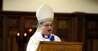 رئيس الكنيسة الأسقفية يترأس قداسا بالإنجليزية لخدمة الأجانب