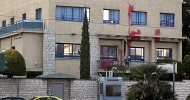 هجوم على السفارة الإسرائيلية فى اليونان تضامنا مع فلسطين