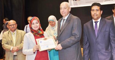 صور.. محافظ أسوان يكرم أفواج قطار الشباب من ذوى الاحتياجات الخاصة