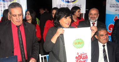 صاحبة السعادة فى جولة بشركة النيل بعد دعم البرنامج لمبيعاتها كمنتج مصرى (صور)